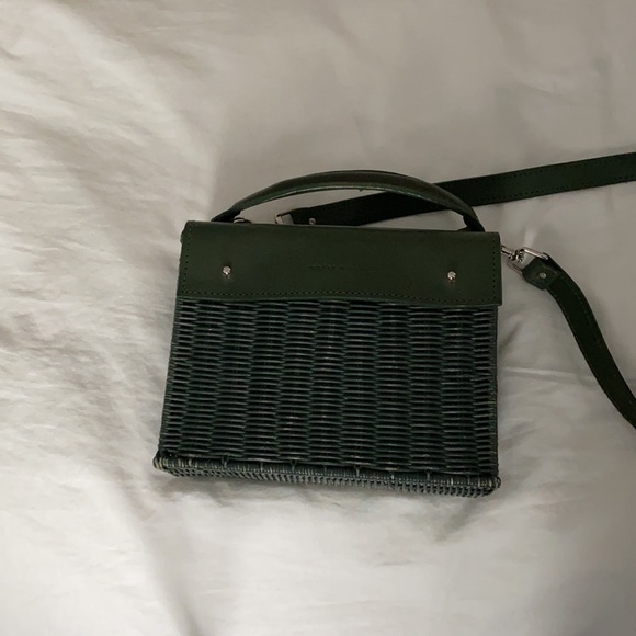 Wicker Wings Green Kuai Rattan & Leather Tote - Picture 4 of 6